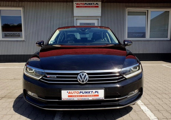 Volkswagen Passat cena 82900 przebieg: 141266, rok produkcji 2017 z Krzanowice małe 46